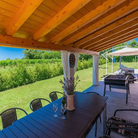 Vakantiehuis Melian By Interhome